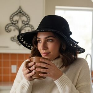 Vintage 70s Bollman “Flower Child” Wool Felt Hat – Union Made, USA